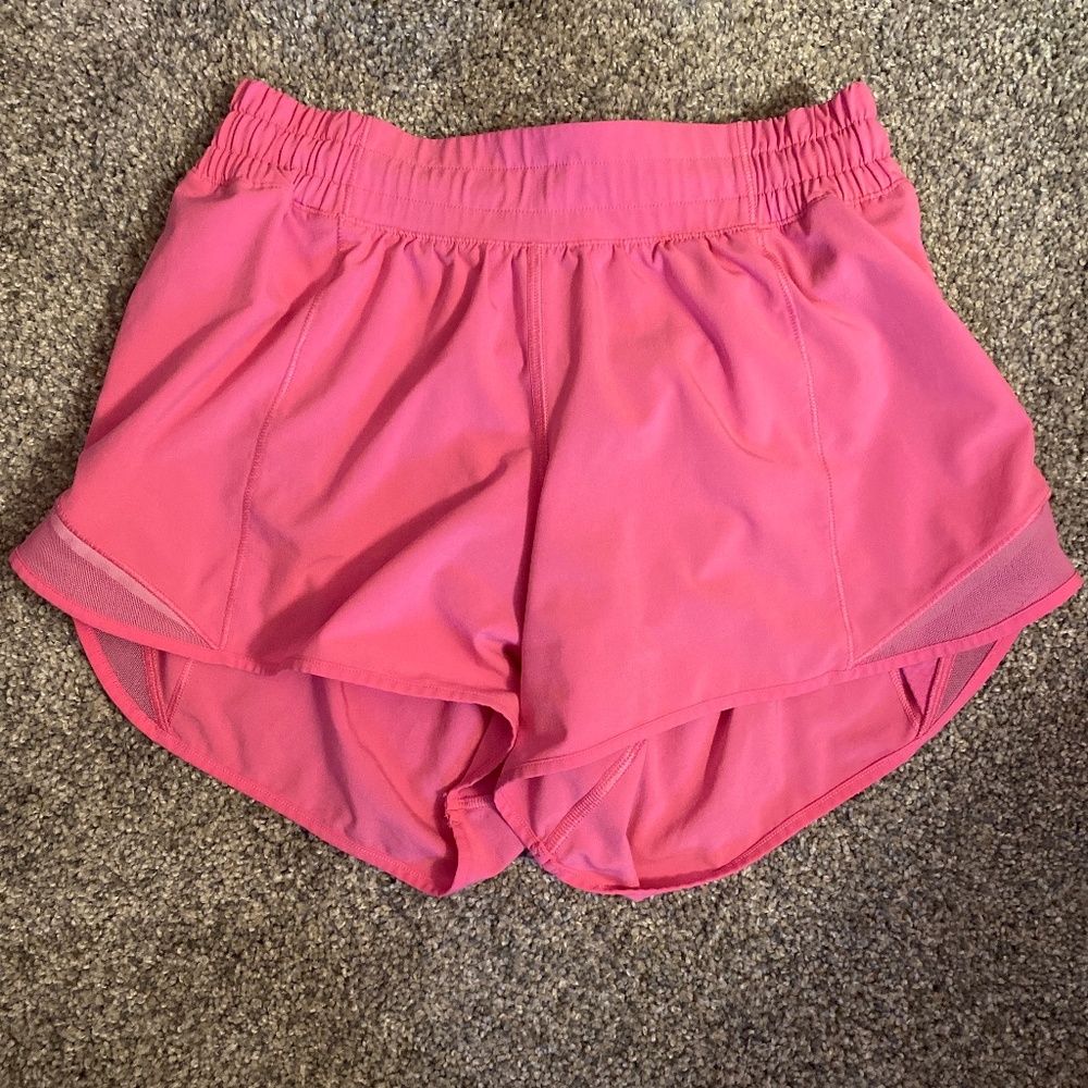 Lululemon Sonic Pink Hotty Hots Size 6